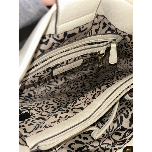 Jessica Simpson Cream Laser Cut Handbag, Preowned,Vegan Leather, Shoulder Straps - Picture 9 of 16